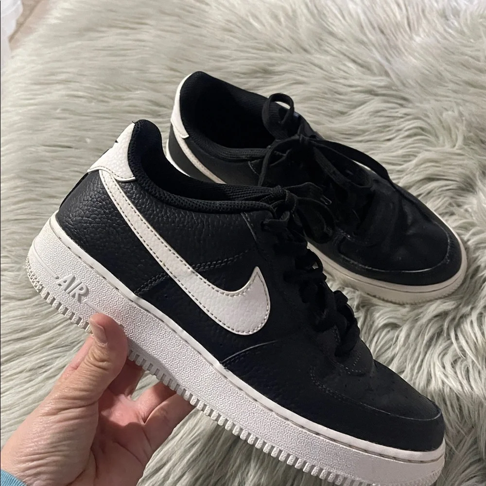 Nike Kids Black and White Sneakers